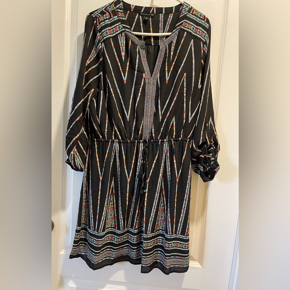 WOMEN’S SIGNATURE STUDIO DRESS